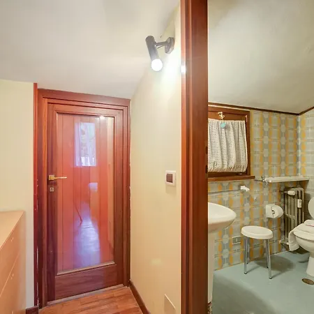 Lo Stambecco - Happy