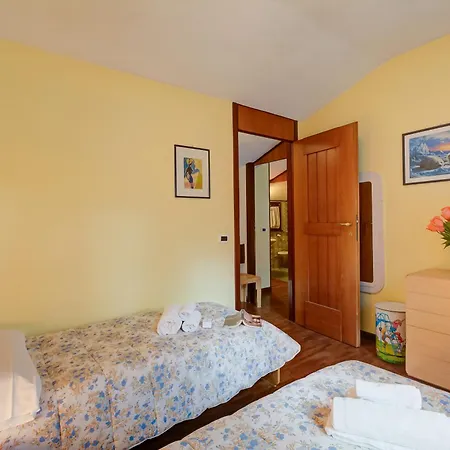 Lo Stambecco - Happy *